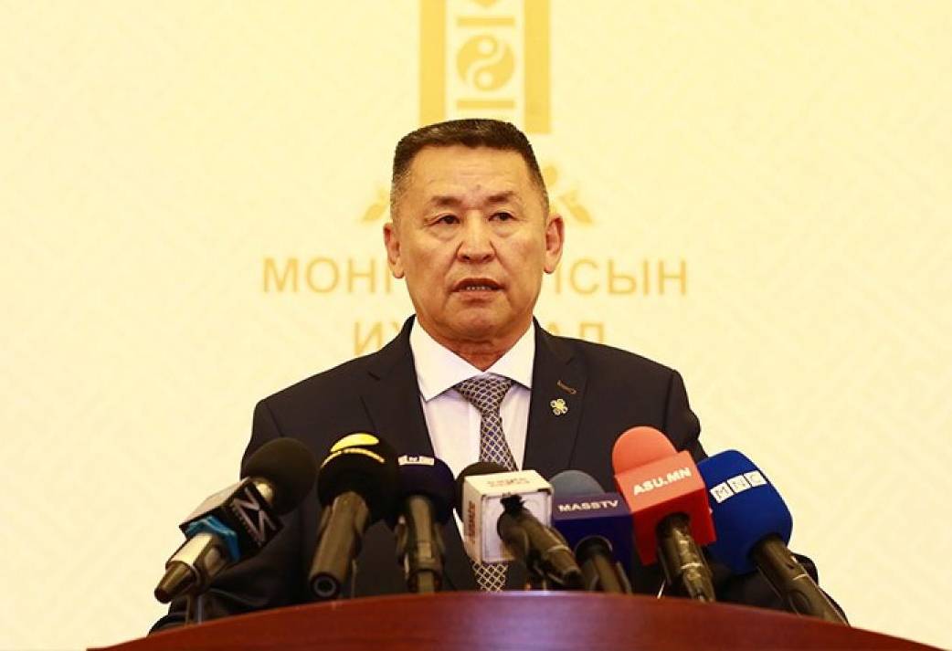 Ш.Адьшаа: Шүүхийн “хонгил“ үргэлжилсээр байна, ард түмэн сохор биш